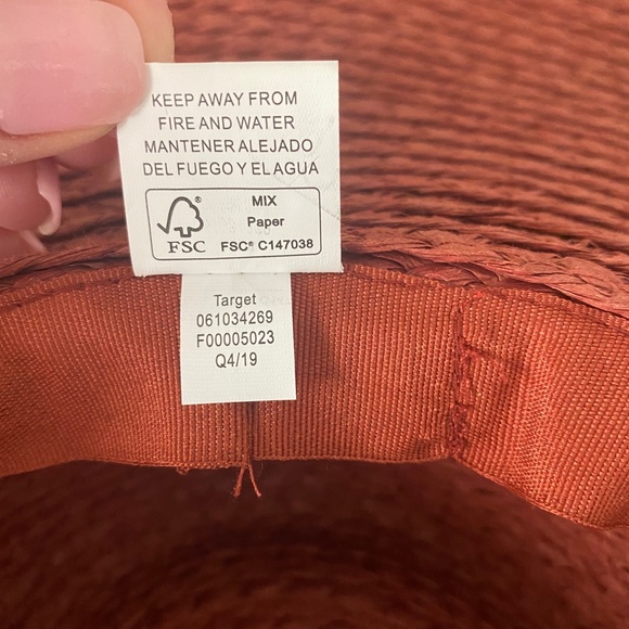 Floppy Red Hat - Picture 5 of 5